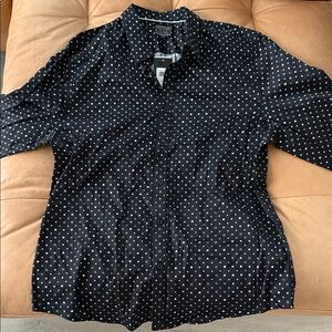 NWT Men's Black Patterned Shirt